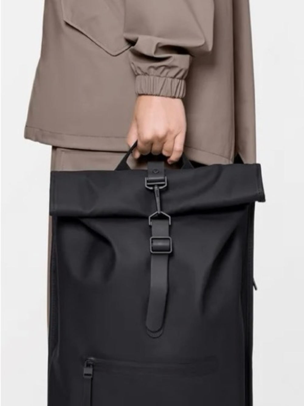 NWT Rains Unisex Rolltop Rucksack W3 Backpack - Minimal Urban Carry So Sleek